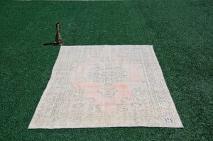 Stained Handmade Turkish Vintage rug for home decor, oversize rug, area rug oushak rug boho bedroom rug kitchen rug  kilim rug, rugs 6x8, 666490