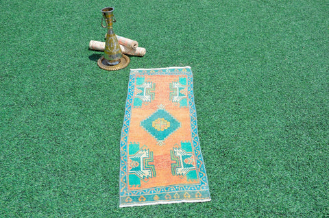 Handmade Turkish Vintage small area rug doormat for home decor, bathroom rug, area oushak rug bathroom mat kitchen kilim rug, rug 4.1X1.5, 665752