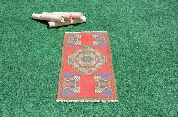 Vintage Handmade Turkish small area rug doormat for home decor, bathroom rug, area oushak rug bathroom mat kitchen kilim rug, rug 3.2X1.8, 665819