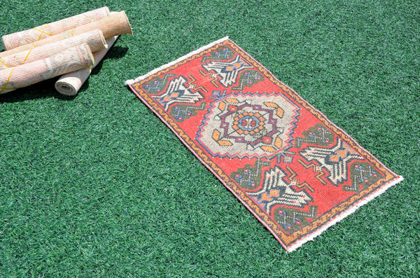 Handmade Turkish Vintage small area rug doormat for home decor, bathroom rug, area oushak rug bathroom mat kitchen kilim rug, rug 3X1.6, 665820