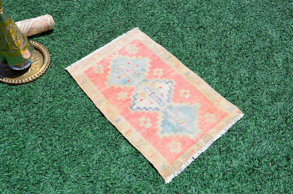 Handmade Turkish Vintage small area rug doormat for home decor, bathroom rug, area oushak rug bathroom mat kitchen kilim rug, rug 2.3X1.5, 665822