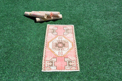 Turkish Handmade Vintage small area rug doormat for home decor, bathroom rug, area oushak rug bathroom mat kitchen kilim rug, rug 3.1x1.6, 665824