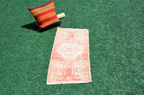 Handmade Turkish Vintage small area rug doormat for home decor, bathroom rug, area oushak rug bathroom mat kitchen kilim rug, rug 3.1X1.5, 665830