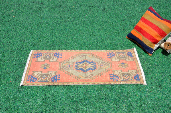 Turkish Handmade Vintage small area rug doormat for home decor, bathroom rug, area oushak rug bathroom mat kitchen kilim rug, rug 3.4x1.6, 665841