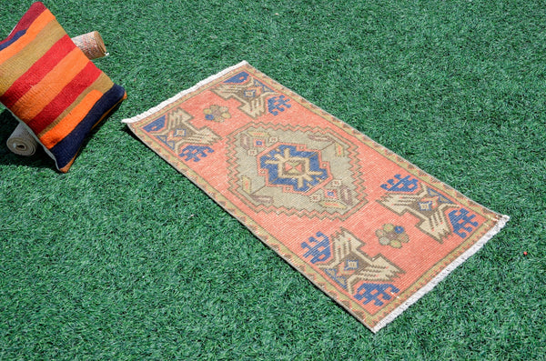 Turkish Handmade Vintage small area rug doormat for home decor, bathroom rug, area oushak rug bathroom mat kitchen kilim rug, rug 3.4x1.6, 665841