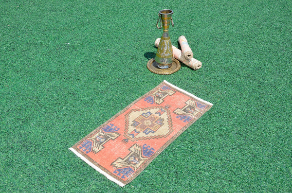 Handmade Turkish Vintage small area rug doormat for home decor, bathroom rug, area oushak rug bathroom mat kitchen kilim rug, rug 2.8X1.4, 665843