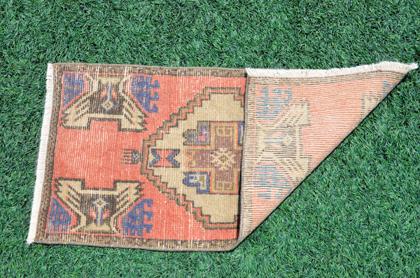 Handmade Turkish Vintage small area rug doormat for home decor, bathroom rug, area oushak rug bathroom mat kitchen kilim rug, rug 2.8X1.4, 665843