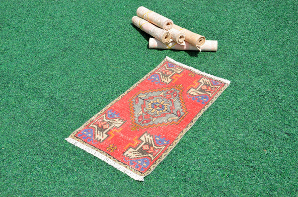Natural Turkish Vintage small area rug doormat for home decor, bathroom rug, area oushak rug bathroom mat kitchen rug kilim rug, rug 2.9X1.5, 665844
