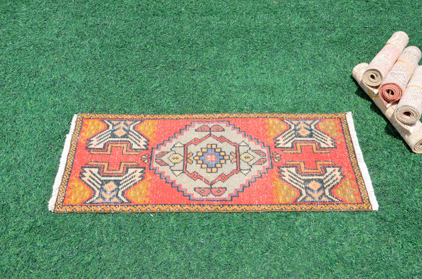 Vintage Handmade Turkish small area rug doormat for home decor, bathroom rug, area rug bathroom mat kitchen kilim rug, rug 3.3X1.6, 665850