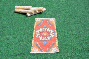 Handmade Turkish Vintage small area rug doormat for home decor, bathroom rug, area oushak rug bathroom mat kitchen kilim rug, rug 3X1.4, 665851