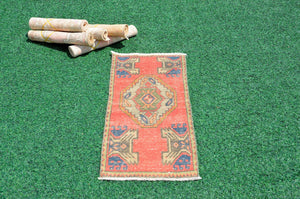 Handmade Turkish Vintage small area rug doormat for home decor, bathroom rug, area oushak rug bathroom mat kitchen kilim rug, rug 3.1X1.5, 665855