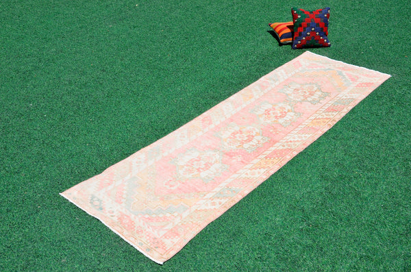 Turkish Handmade Vintage runner rug for home decor, area rug, Anatolian oushak rug boho rug kitchen rug  bathroom rug kilim, 9'1" x 2'8", 666427
