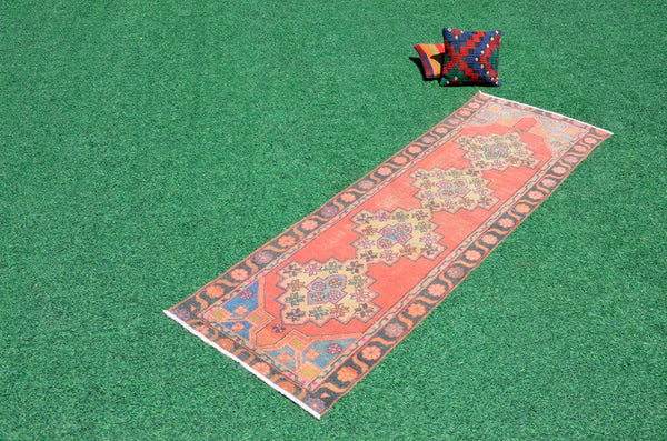 Turkish Handmade Vintage runner rug for home decor, area rug, Anatolian oushak rug boho rug kitchen rug  bathroom rug kilim, 8'7" x 2'8", 666430