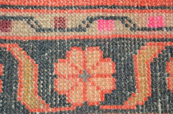 Turkish Handmade Vintage runner rug for home decor, area rug, Anatolian oushak rug boho rug kitchen rug  bathroom rug kilim, 8'7" x 2'8", 666430