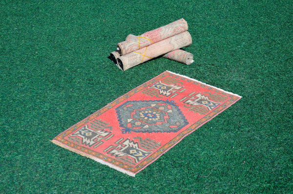 Natural Turkish Vintage small area rug doormat for home decor, bathroom rug, area oushak rug bathroom mat kitchen ru  kilim rug, rug 3.1X1.6, 665813