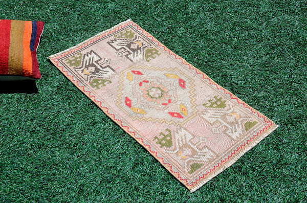 Natural Turkish Vintage small area rug doormat for home decor, bathroom rug, area oushak rug bathroom mat kitchen rug kilim rug, rug 3X1.5, 665770